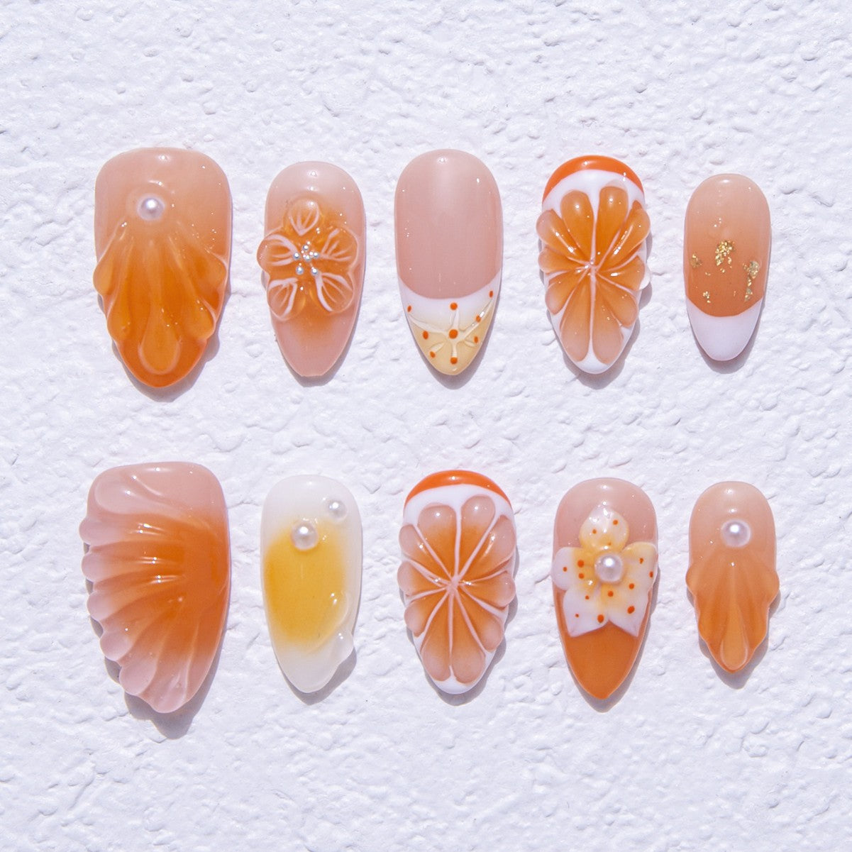 Orange nails and how they brighten your daily look