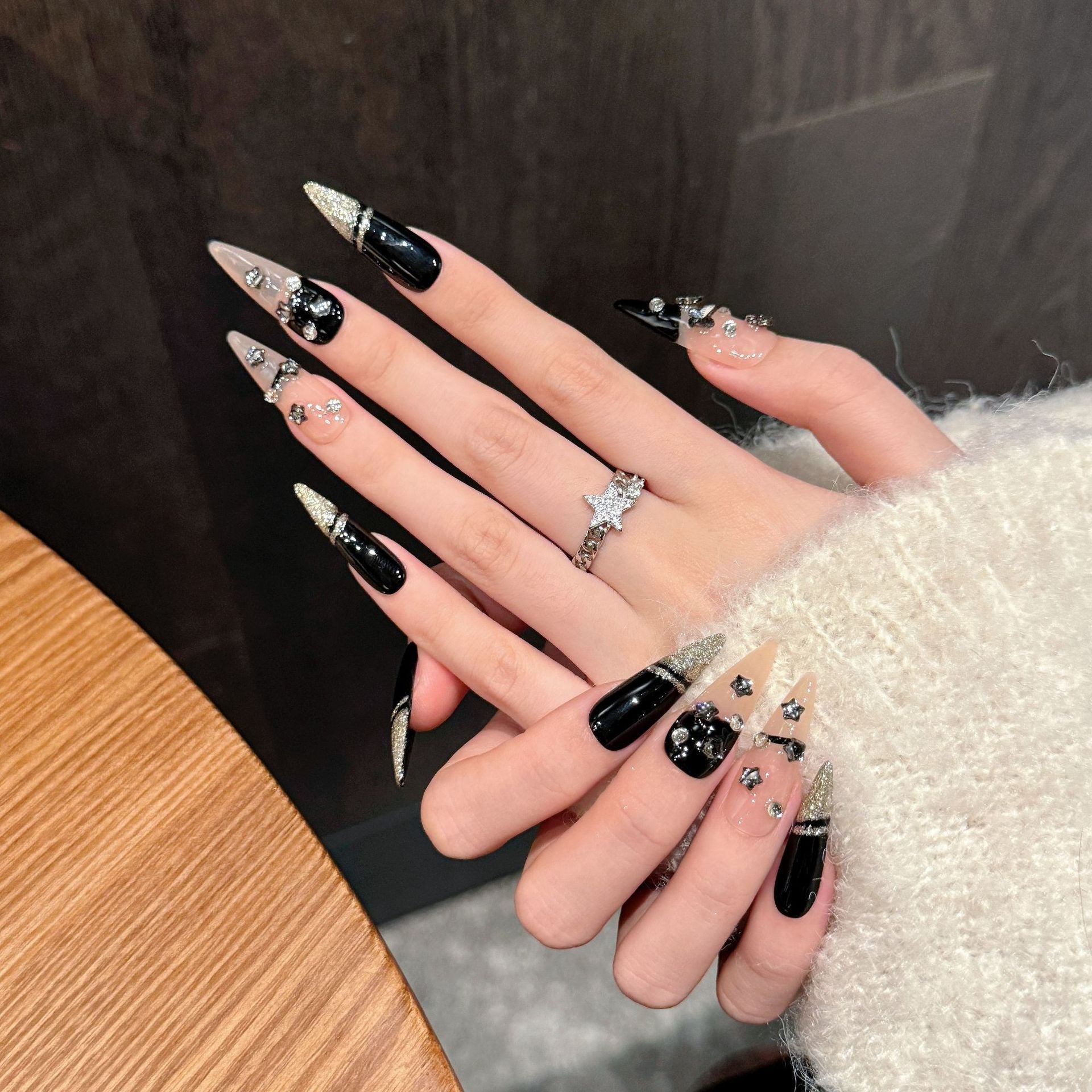 Why black nails are always in style now