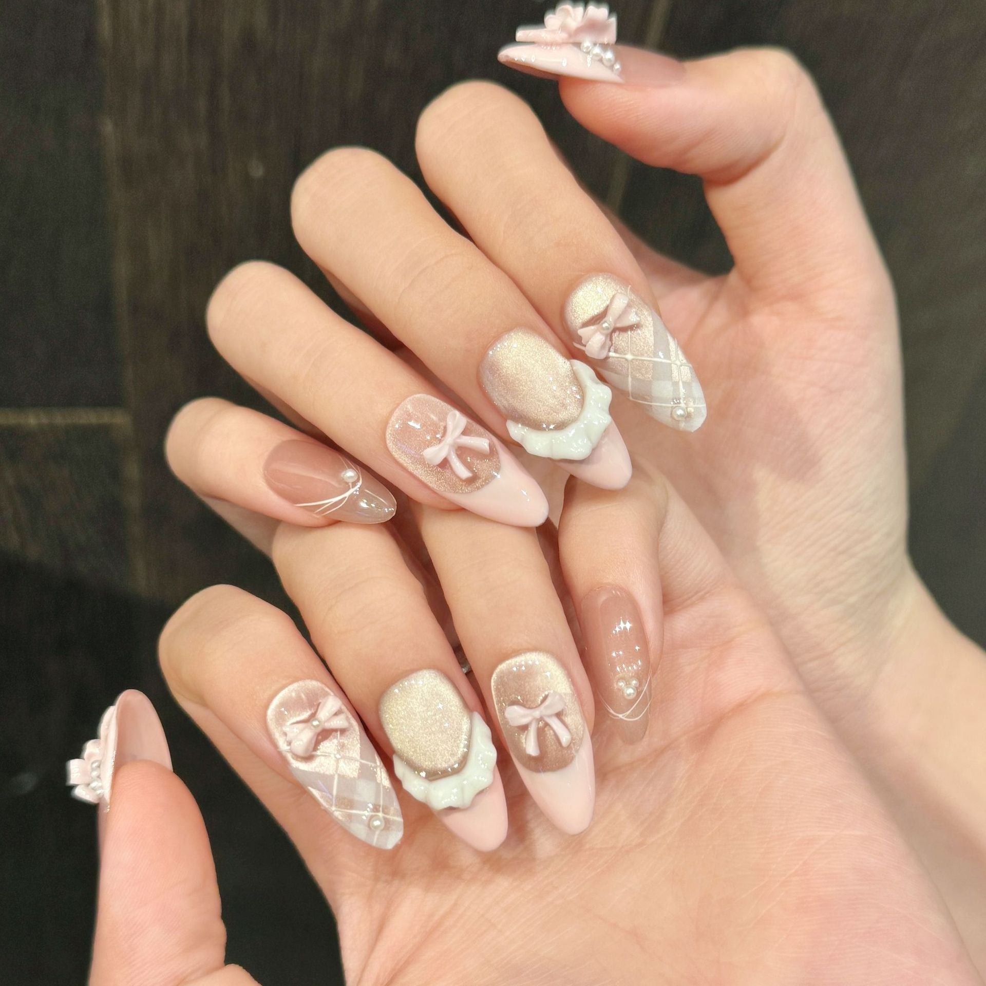 Remove nail glue from your nails