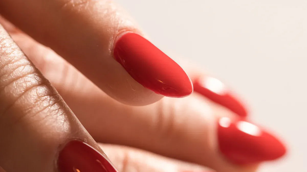 Minimalist Acrylic Nail