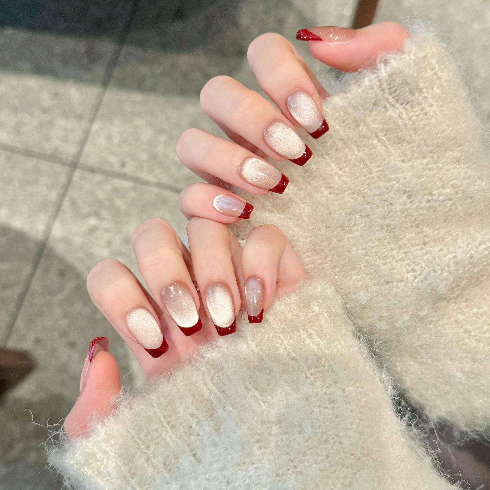 10 Trendy Red Short Nails to Try