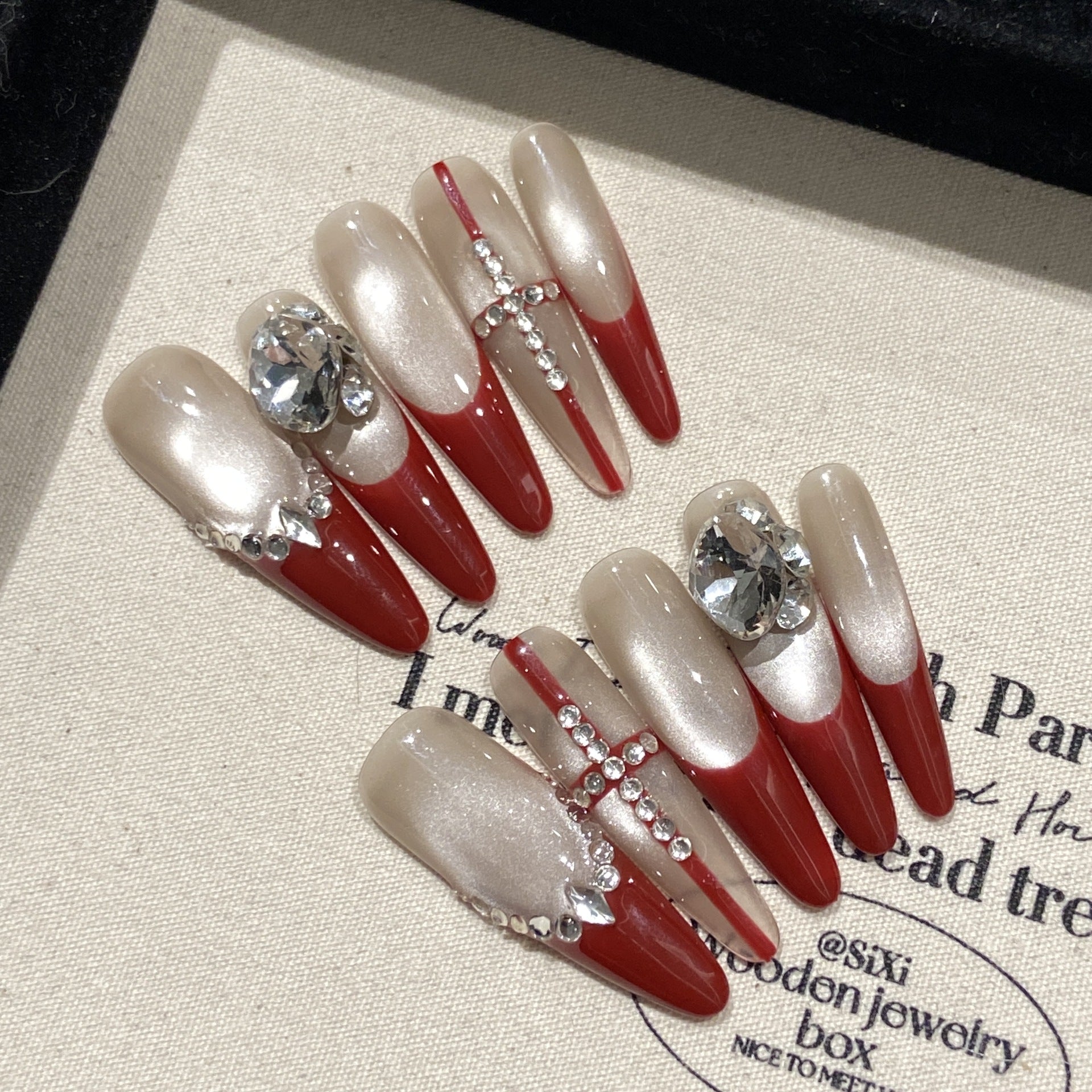 Red and White Elegant Evening Wear Press-On Nails with Rhinestones
