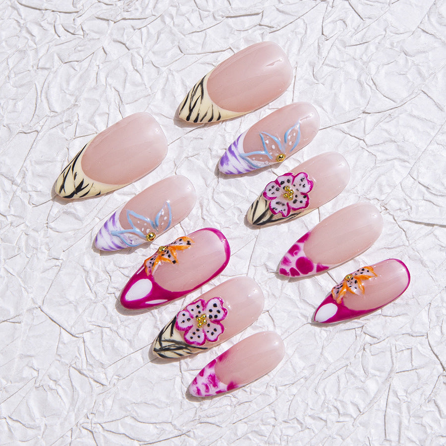 Pastel and Floral Style for Daily Wear: Flower Decorated Press-on Nails
