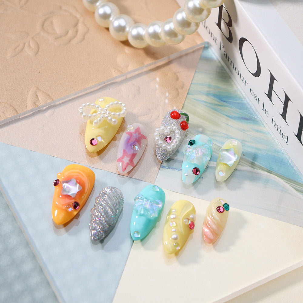 Colorful and fashionable summer nails