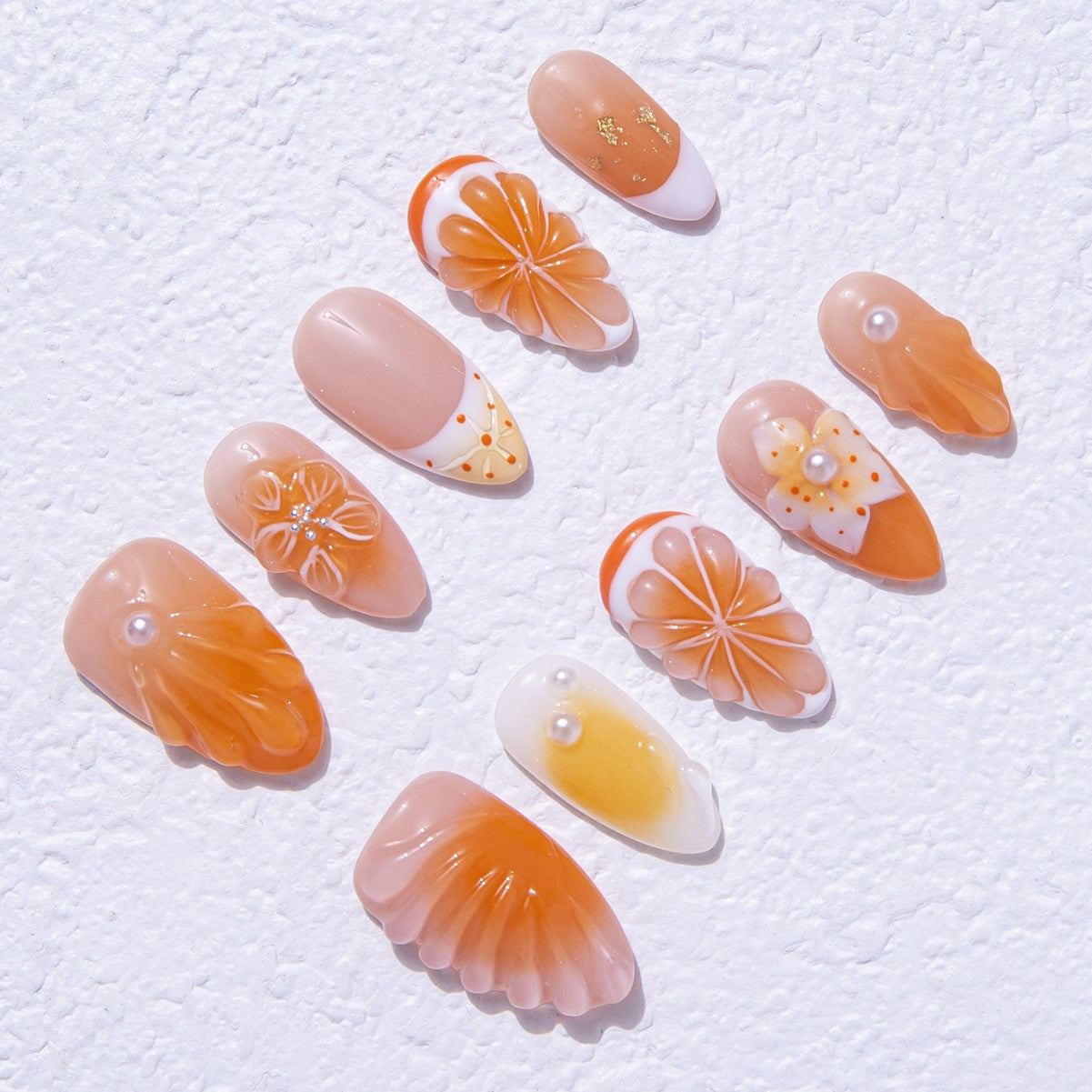 Orange patterned design, suitable for daily use, exquisite nail decoration
