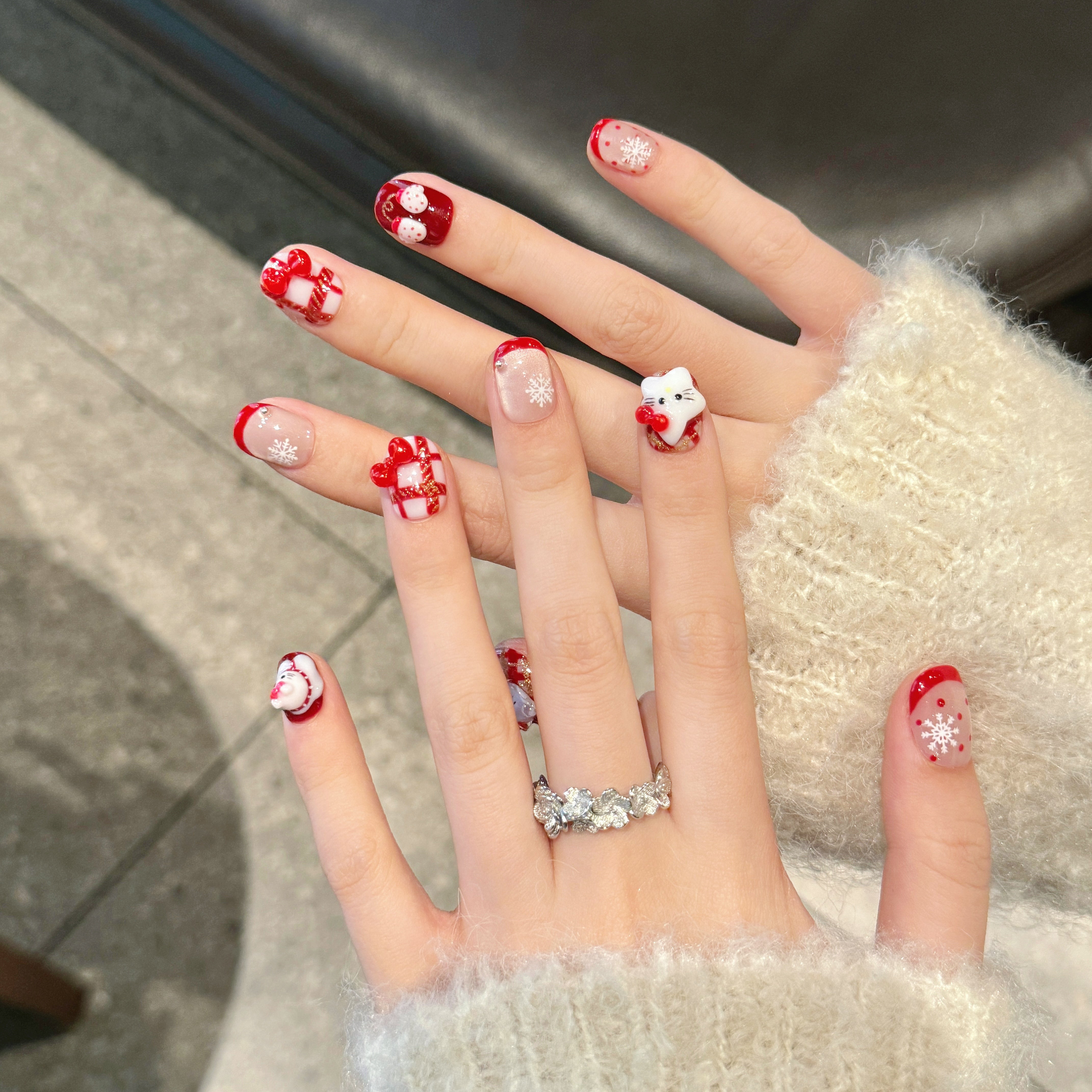 Red and Pink Color, Cute Style, Winter and Christmas Scene, Hello Kitty Decorated Press - on Nails