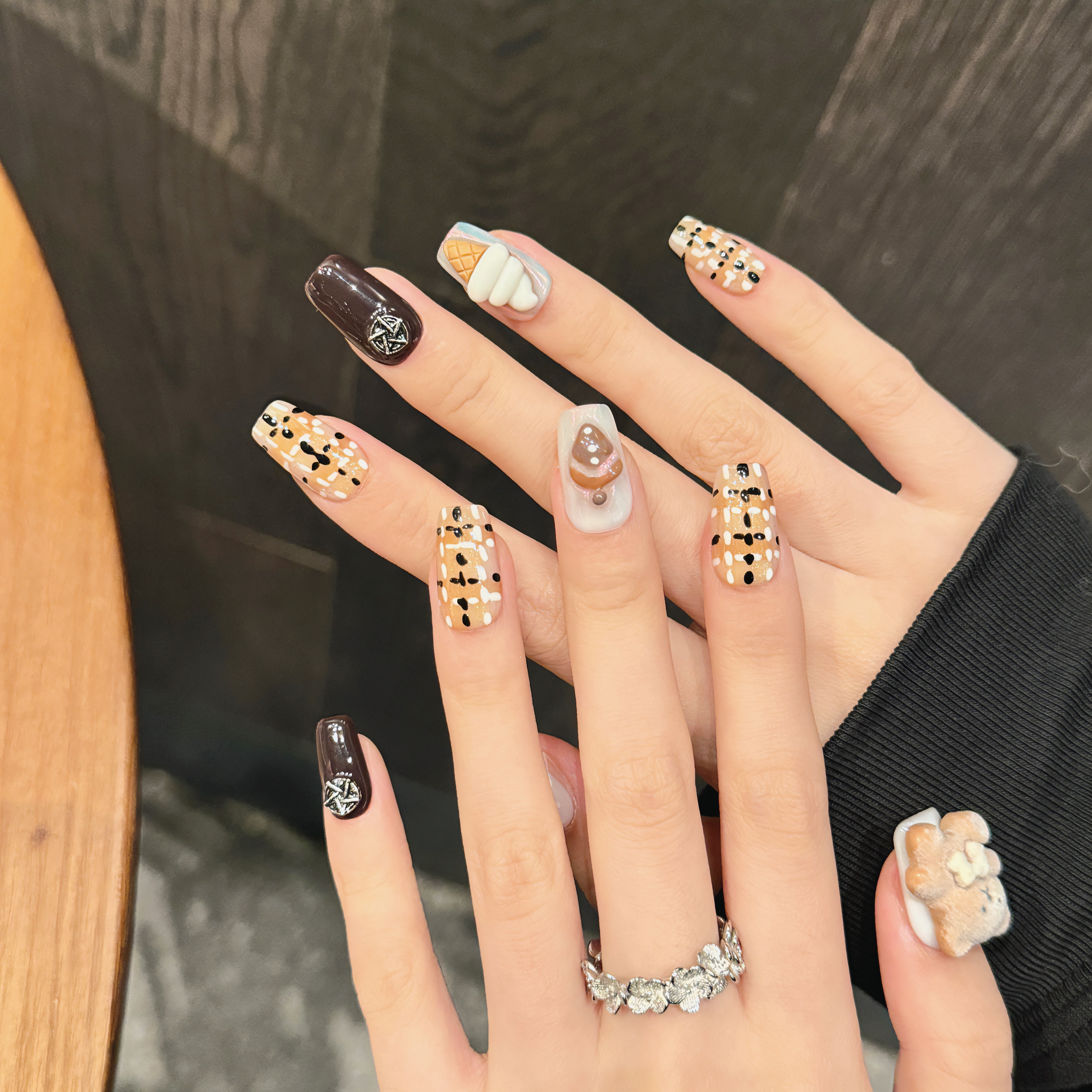 Beige Sweet Style Daily Wearable Nail Stickers