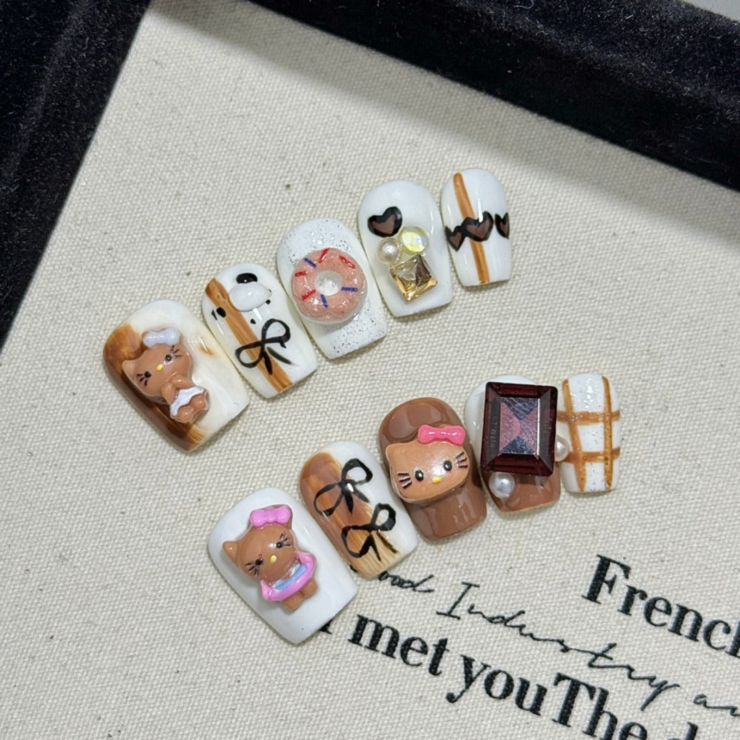White and Brown Kawaii Style Daily Wearable Press-On Nails