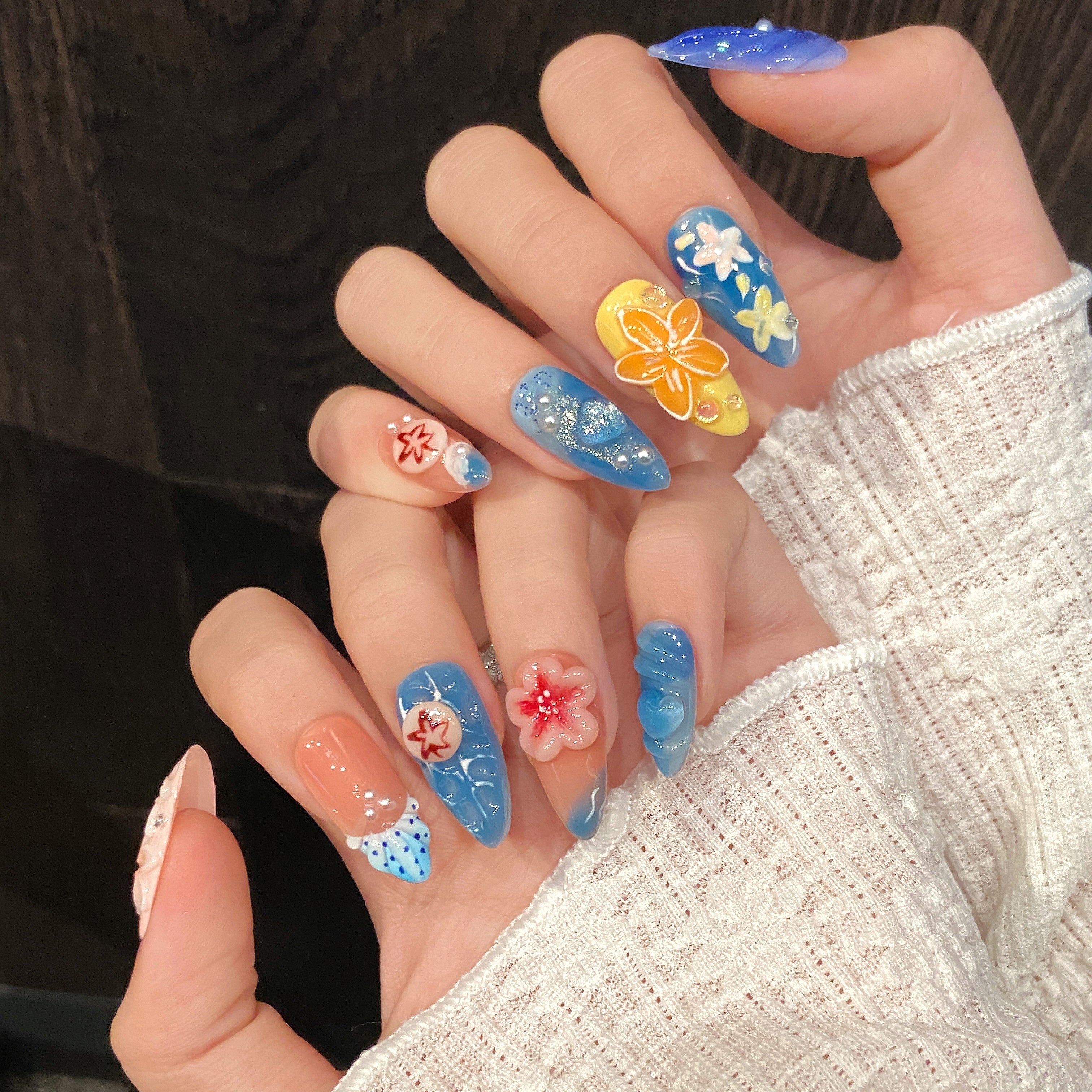 Pastel - Colored Floral Summer Beach Wearable Nail Art