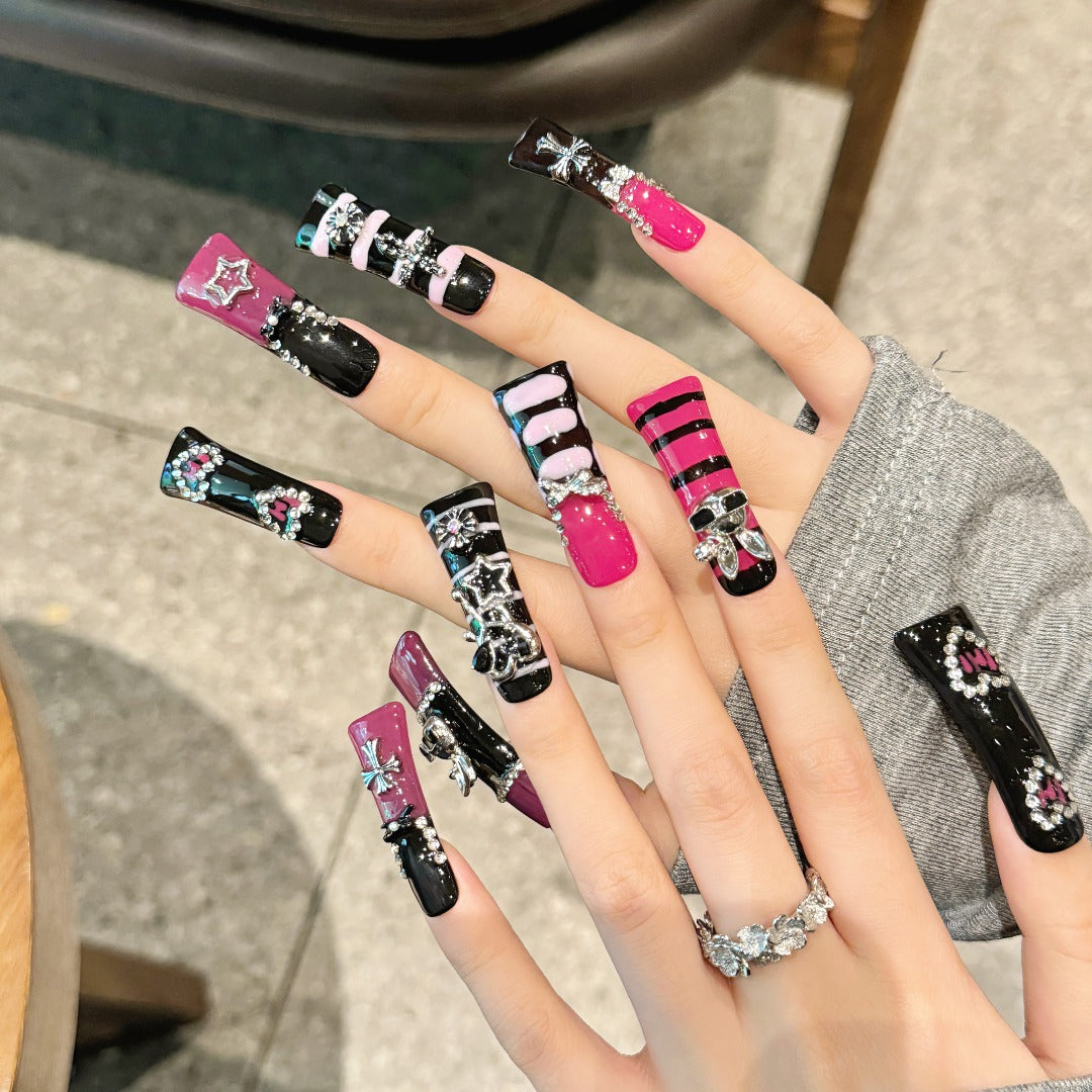 The 2025 Gothic Nail Art Trend: Long Black Nails