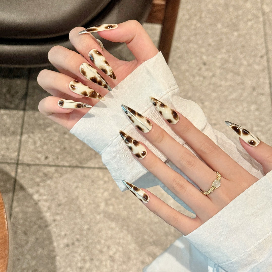 Neutral Leopard Style Nightclub Wearable Nail Art