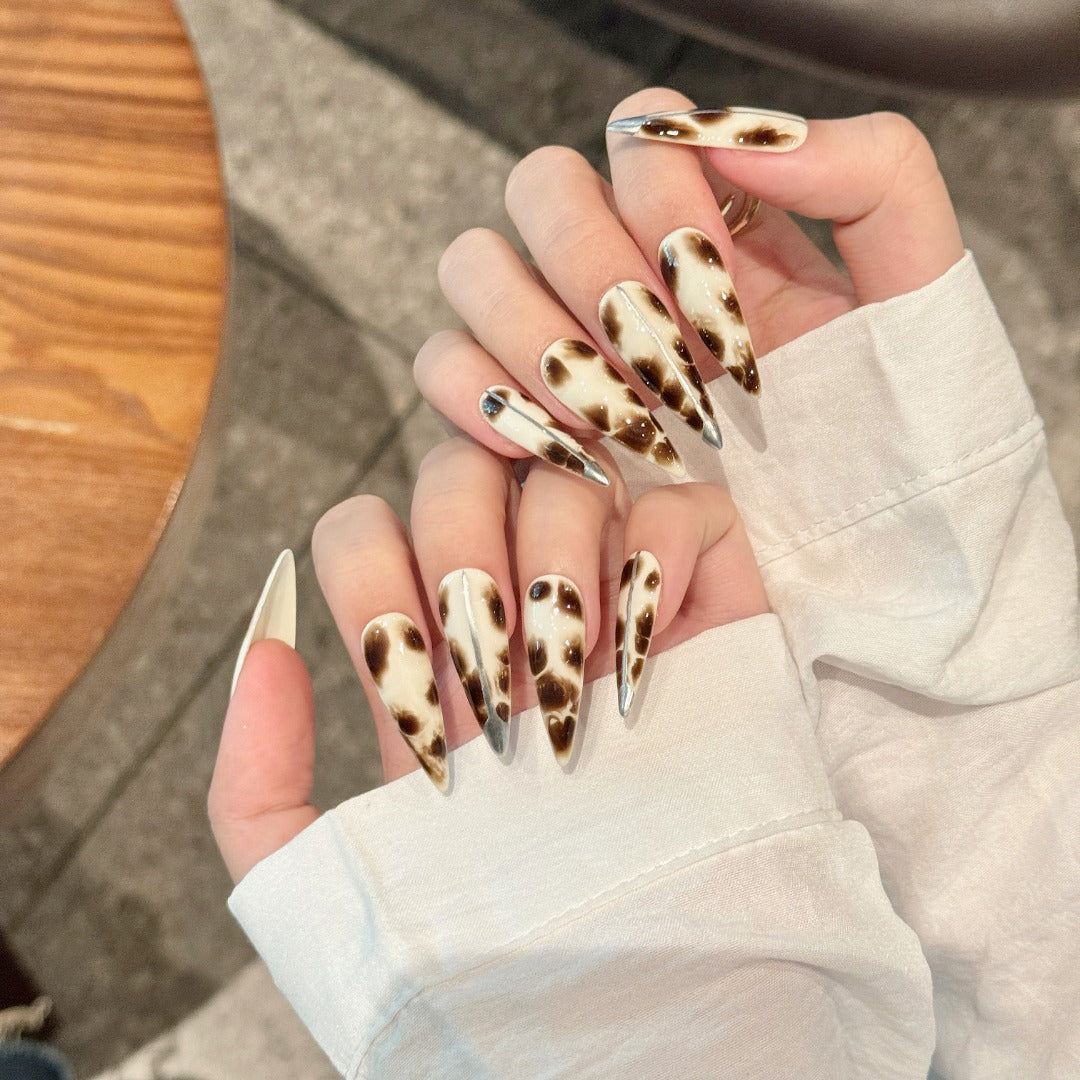 Neutral Leopard Style Nightclub Wearable Nail Art