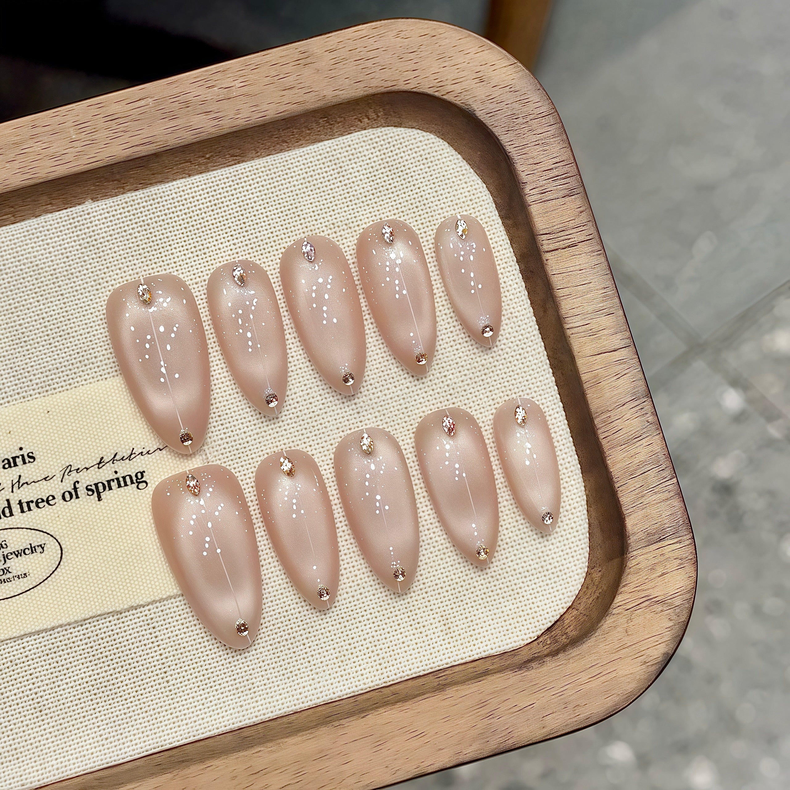 Nude & Sparkling Elegant Daily Wear Press - On Nails