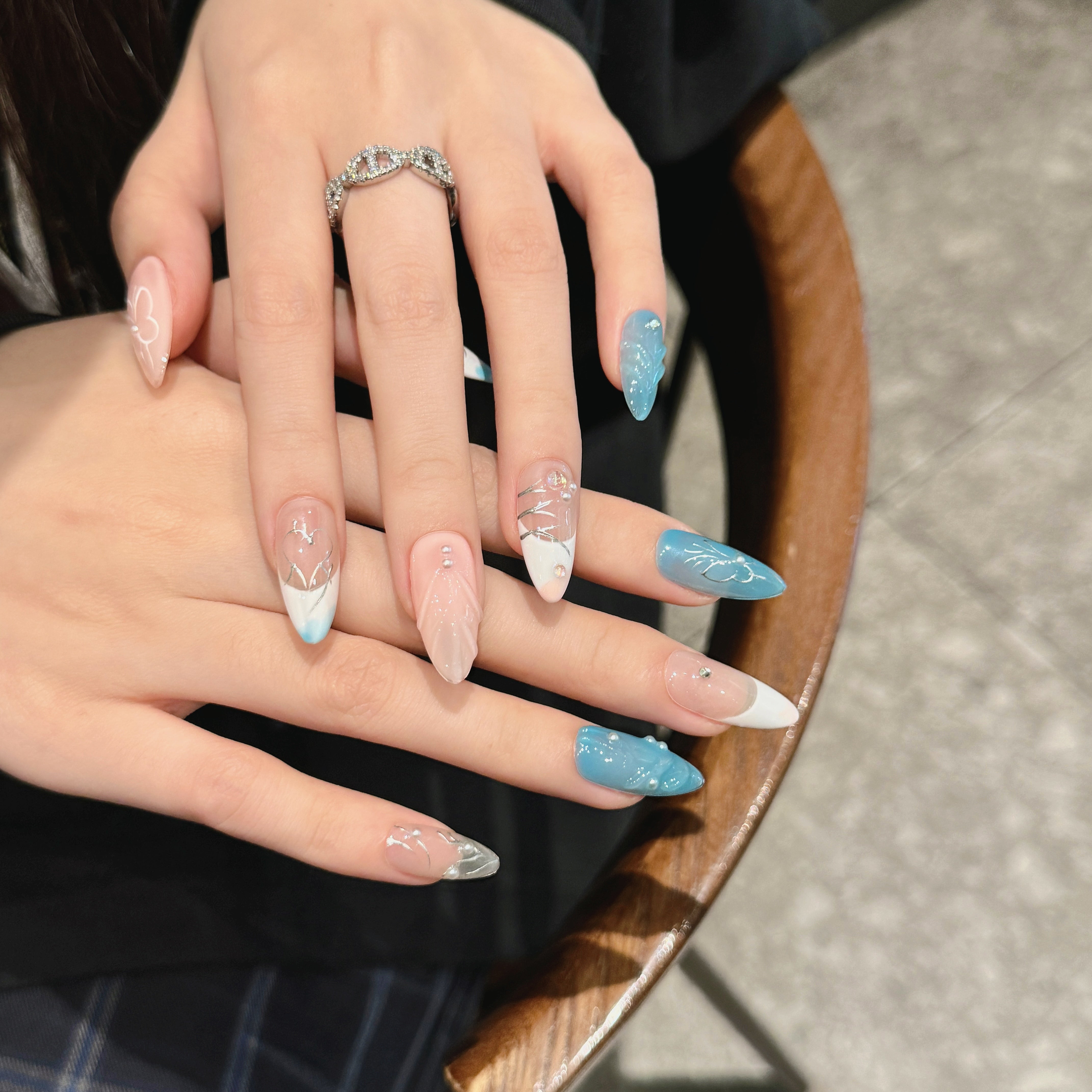 Soft pastel romantic style daily wear press-on nails