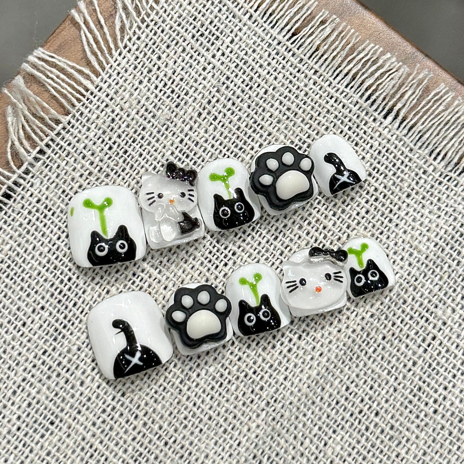 Black and White Cute Casual Wearable Nail Art Children's nails