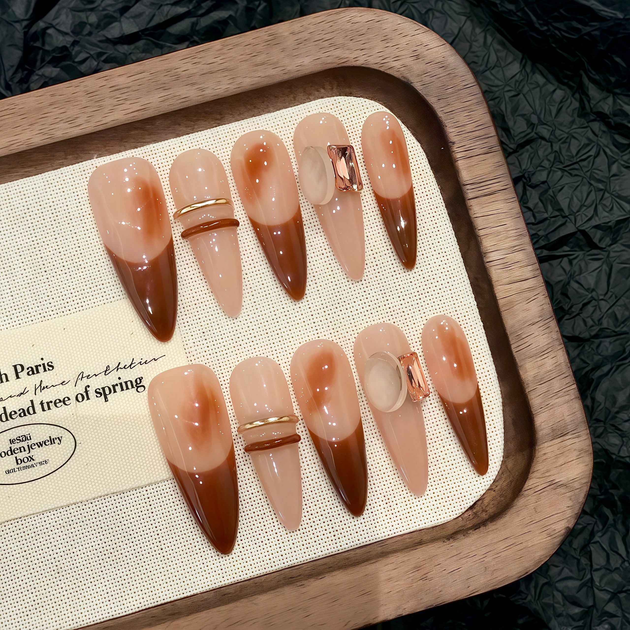 Neutral-toned, minimalist style, daily wear, press-on nails.