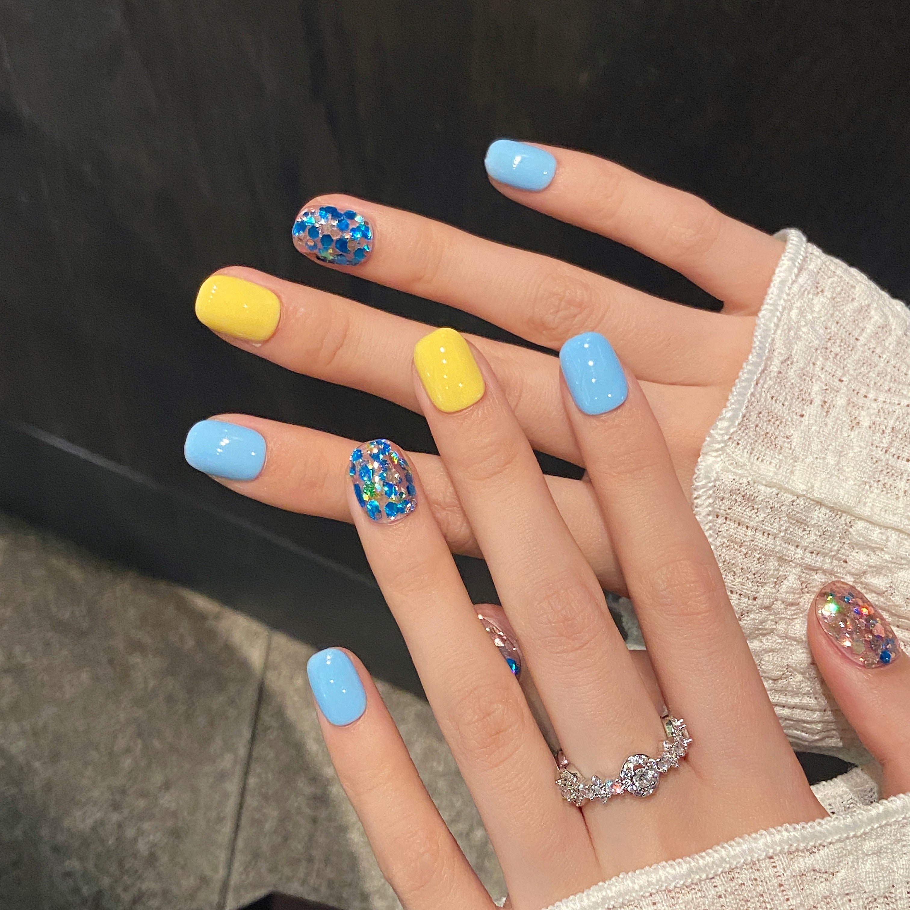 Blue-yellow Colorful Spring Style Party Wearable Nail Art