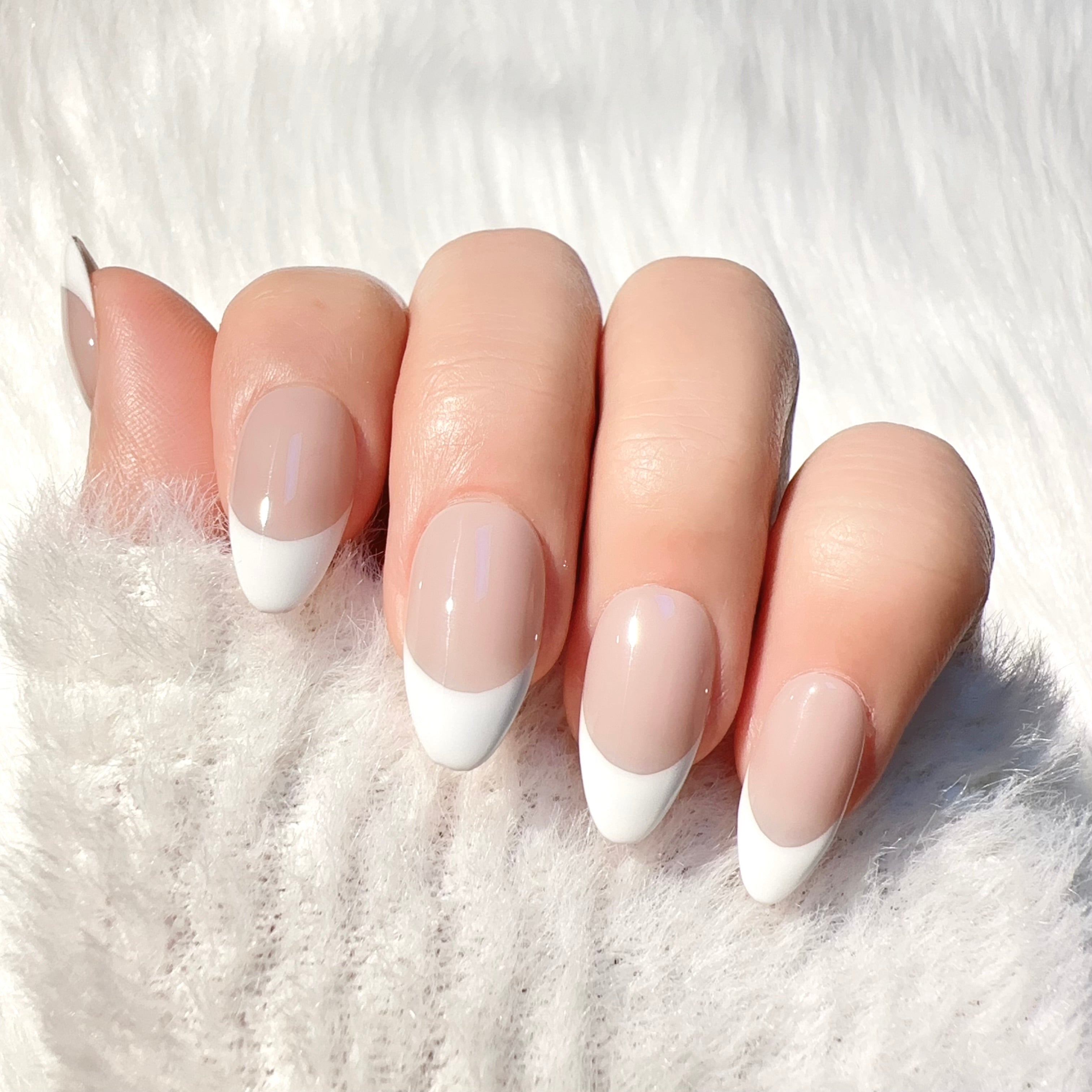 Nude and White Elegant Style Daily Wear Press - On Nails