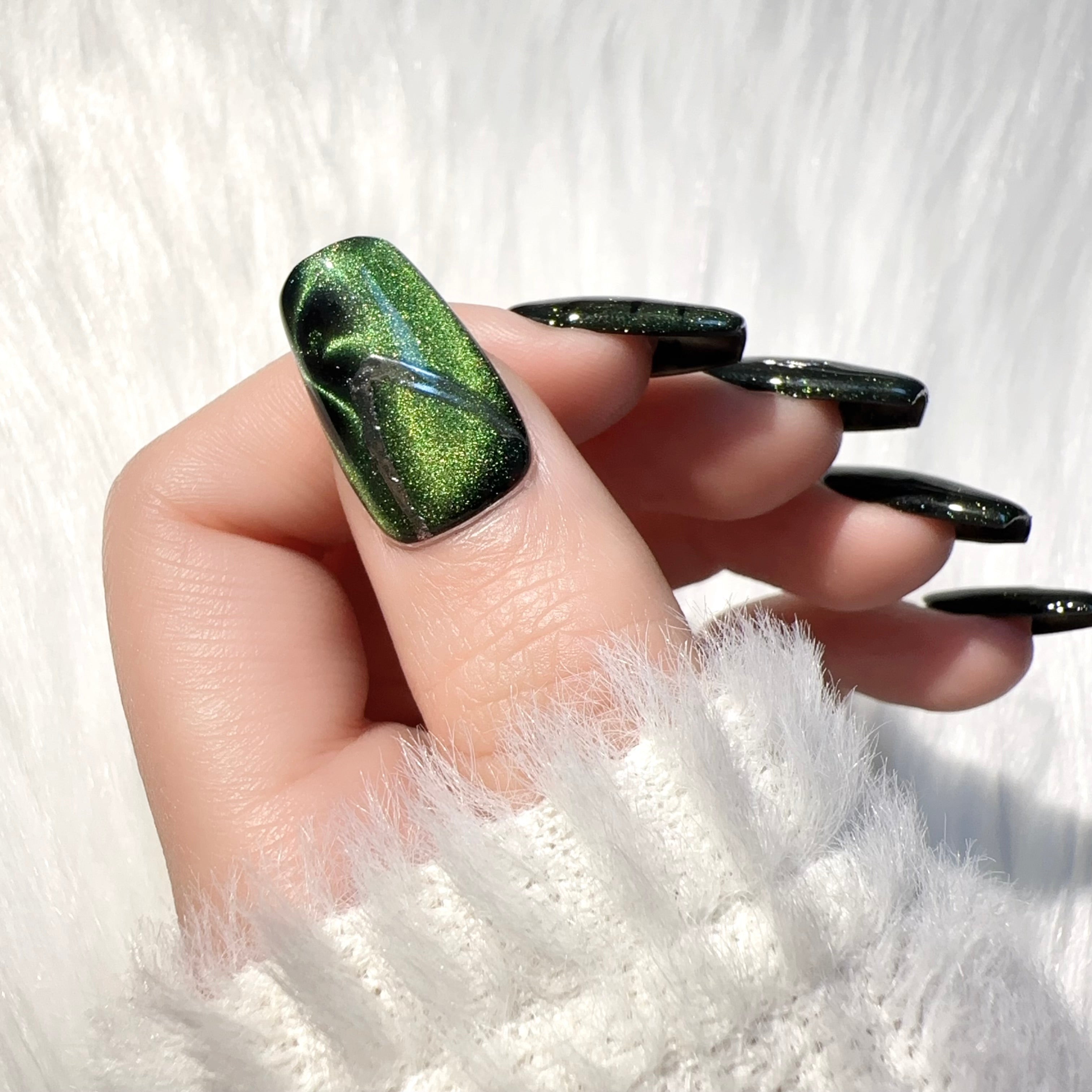 Green and Black Mysterious Style Night Party Wearable Nail Art