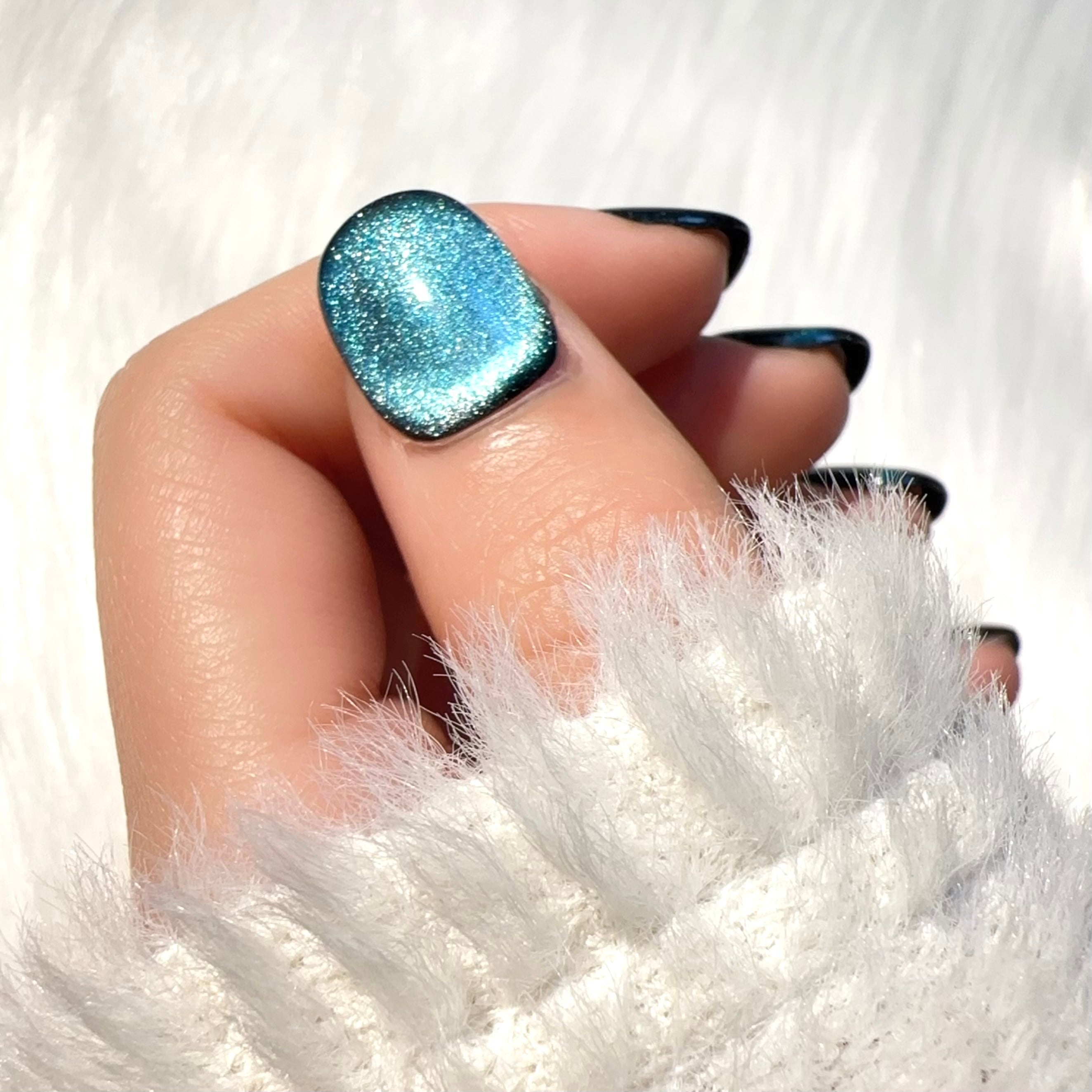 Teal Metallic Style Daily Wear Press-on Nails