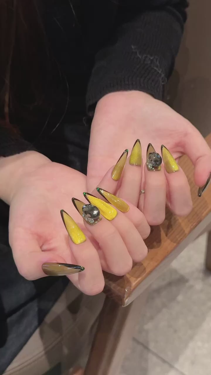 Golden Glittery Glamorous Evening Wearable Press-on Nails