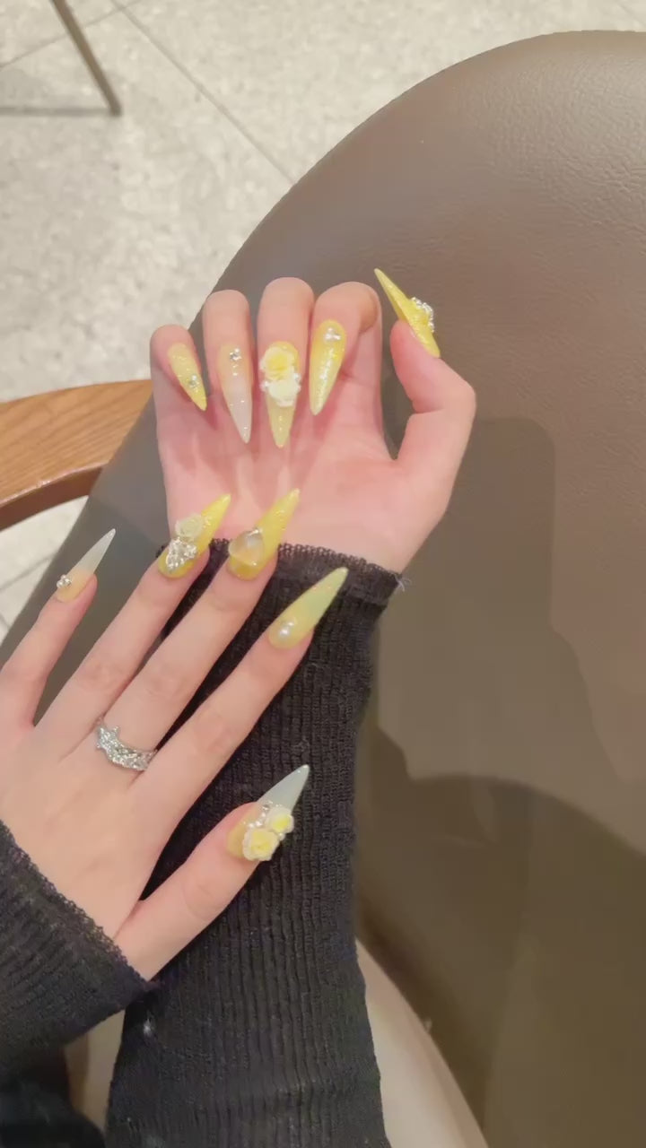 Yellow Glamorous Daily Wear False Nails