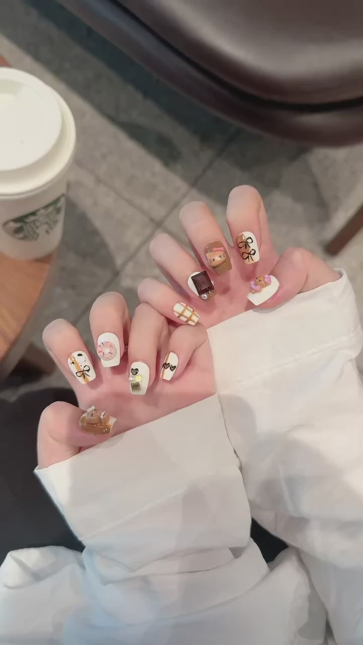 White and Brown Kawaii Style Daily Wearable Press-On Nails
